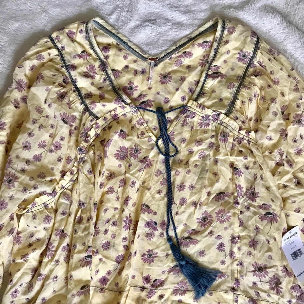 🌸Free People Floral Blouse w/ Tassles
